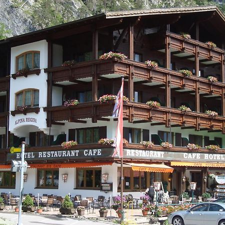 Hotel Alpina Regina ببيرفيير المظهر الخارجي الصورة